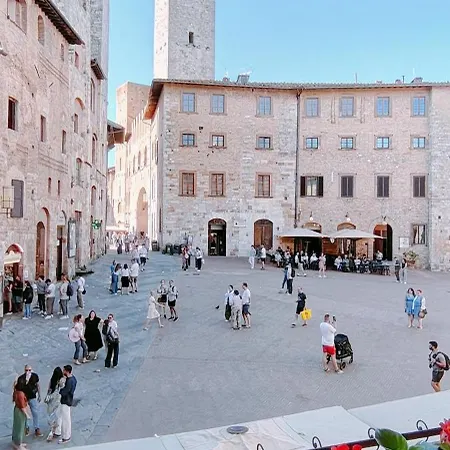 Apartamento Casa Becci Large & Sunlit Historical Flat San Gimignano